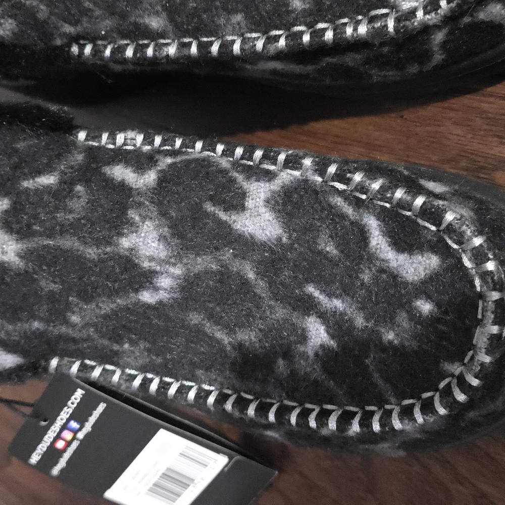 HEY DUDE DENNY MARBLE GREY ANKLE BOOTS - Picture 5 of 5